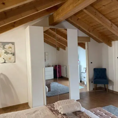 Charming 2-bed House In 펜션 Strevi